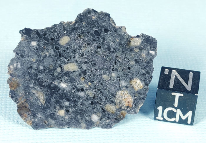 Bechar 010 4.7g lunar meteorite